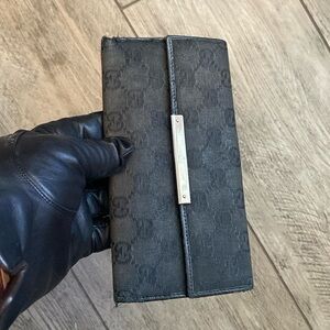 Gucci long wallet